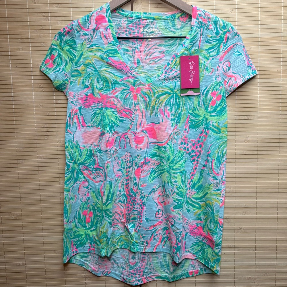 🌺 Lilly Pulitzer Etta V-Neck Tee - On Parade NWT